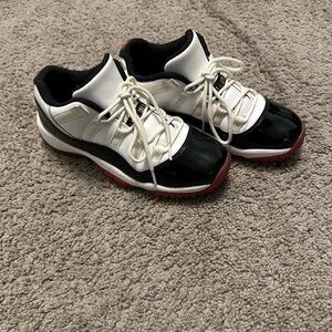 Air Jordan 11 Retro Low ‘Concord-Bred’ Size 6.5